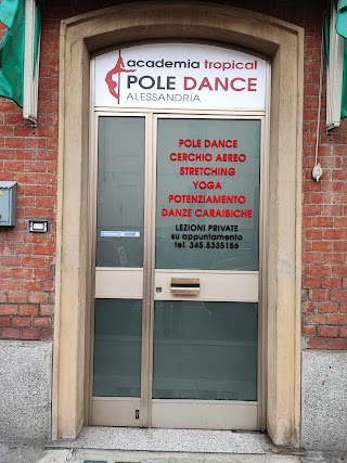 Pole Dance Alessandria - Academia Tropical