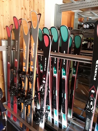 Ski Service Center Di Amilcare Caprini