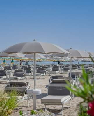 La Spiaggia Beach & Restaurant