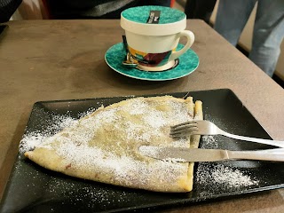 Giro's Cafè