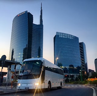 Noleggio Auto, Van, Minibus e Pullman Milano - SmartBus