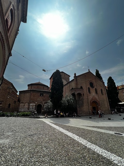 Viaja con Laia Freetour - Free Walking Tour Bologna