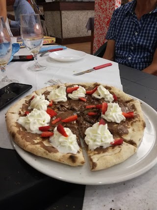 Paola e Luigi Pizzeria