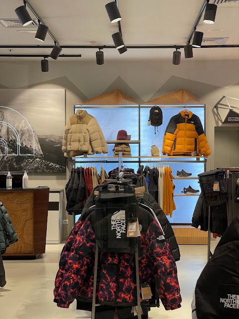 THE NORTH FACE