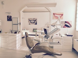 Studio Dentistico Della Nave