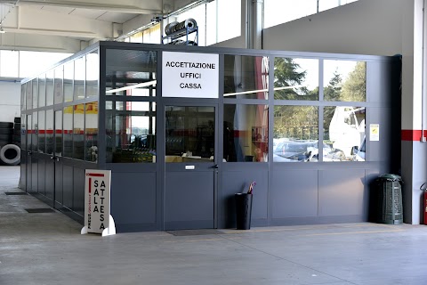 PNEUS TECNICA SRL - Driver Center Pirelli