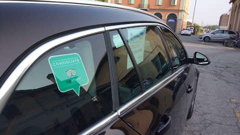 Sandro Grandi Noleggio con Conducente Taxi su prenotazione- Car Hire with driver