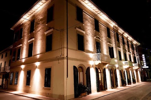 Hotel Savoia & Campana