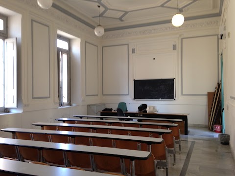 Università degli Studi della Campania "Luigi Vanvitelli" - Dipartimento di Giurisprudenza