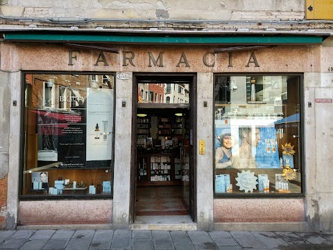 Lafarmacia.Al Lupo Coronato