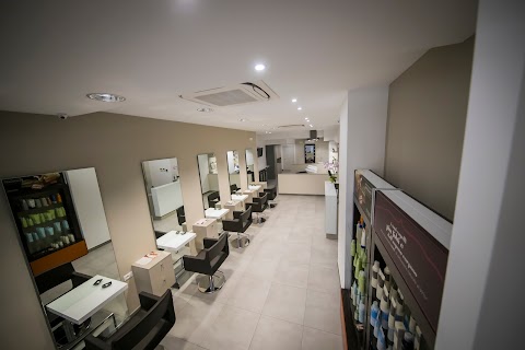 Gaetano Tomeo Hair Spa parrucchiere BARI