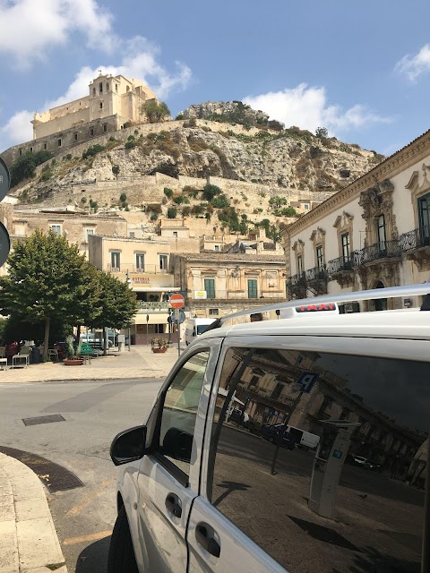 Taxi transfer Siracusa