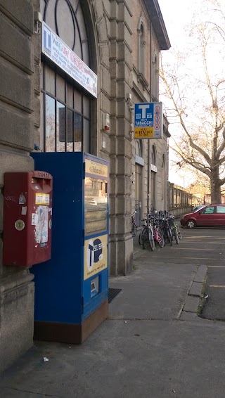 Tabaccheria Stazione Piccola Dei Treni