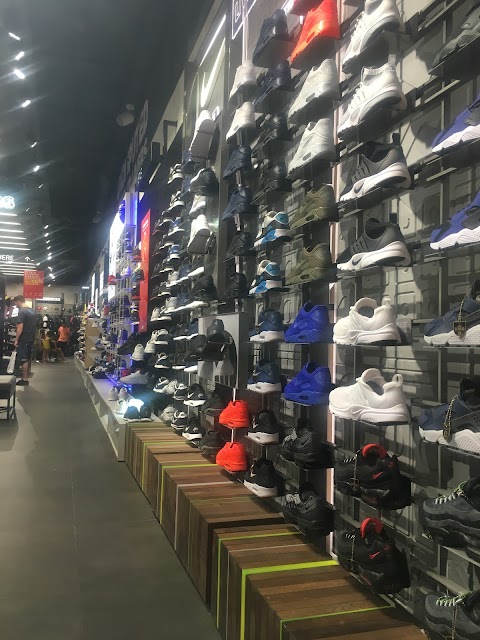 JD Sports Roma Est