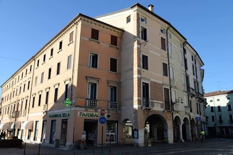 Farmacia Sella