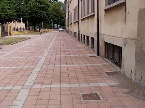 Scuola Media Enrico Fermi