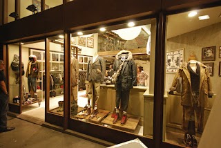 Barbour Store