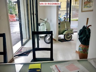 Carrozzeria La Colonna snc - Ufficio e Noleggio