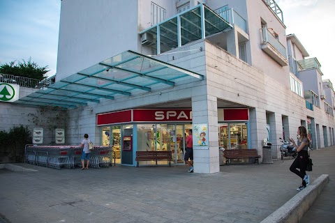 Hipermarket SPAR