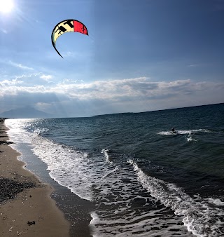 KITESURF WINDSURF SUP CEFALU' SALINELLE SCHOOL TUNA FISH