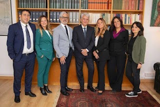 Law Tax & Finance - Consulenza Legale, Fiscale e Tributaria per Aziende, Professionisti e Privati