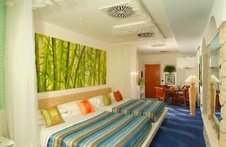 Motel K Suite a Tema