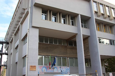 Istituto d'istruzione superiore Andrea Ponti
