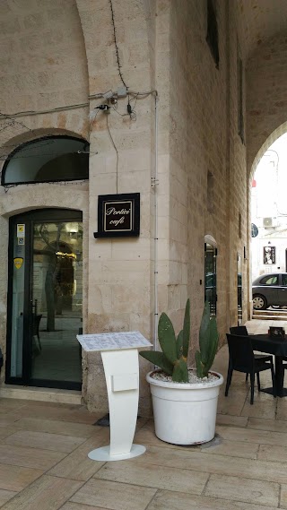 Portici Café