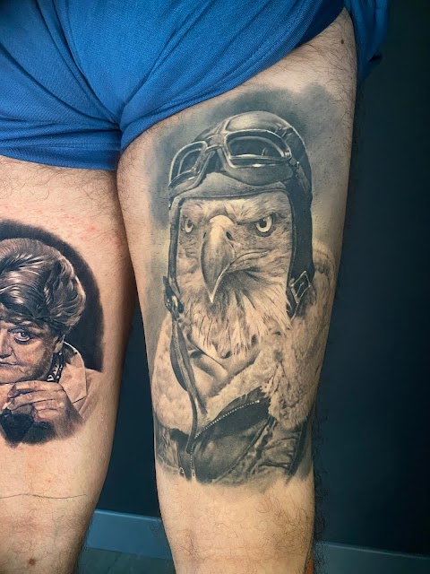 Artigiano tatuatore