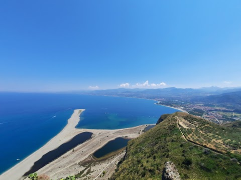 Riserva “Laghetti di Marinello - spiaggia Valle”