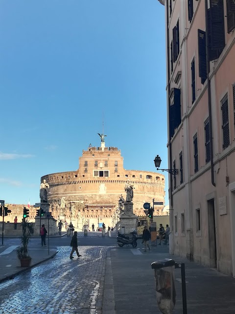 Jf Snc Di Riverso Joseph Marc E Esposito Russo Francesca Parrucchieri