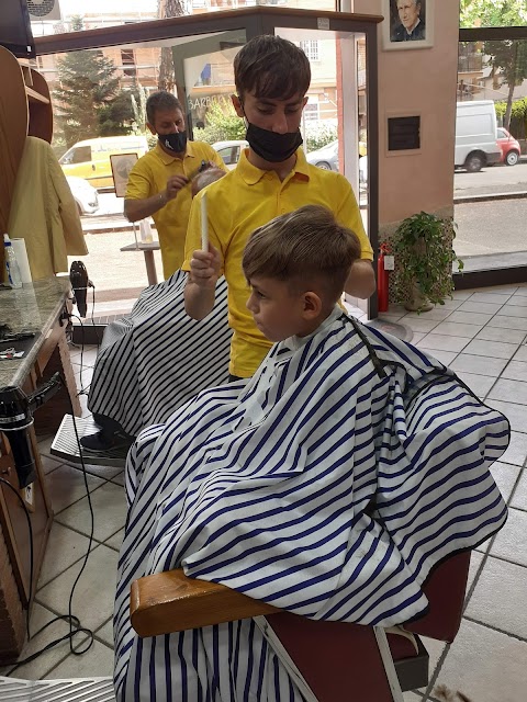 UOMO PIÙ barber shop