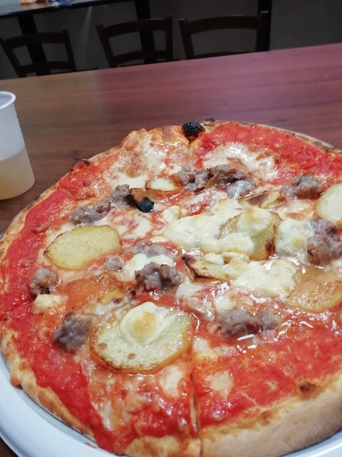 L'angolo Della Pizza