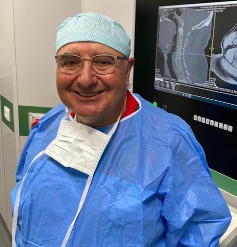 Professor Vincenzo Albanese | Specialista in Neurochirurgia