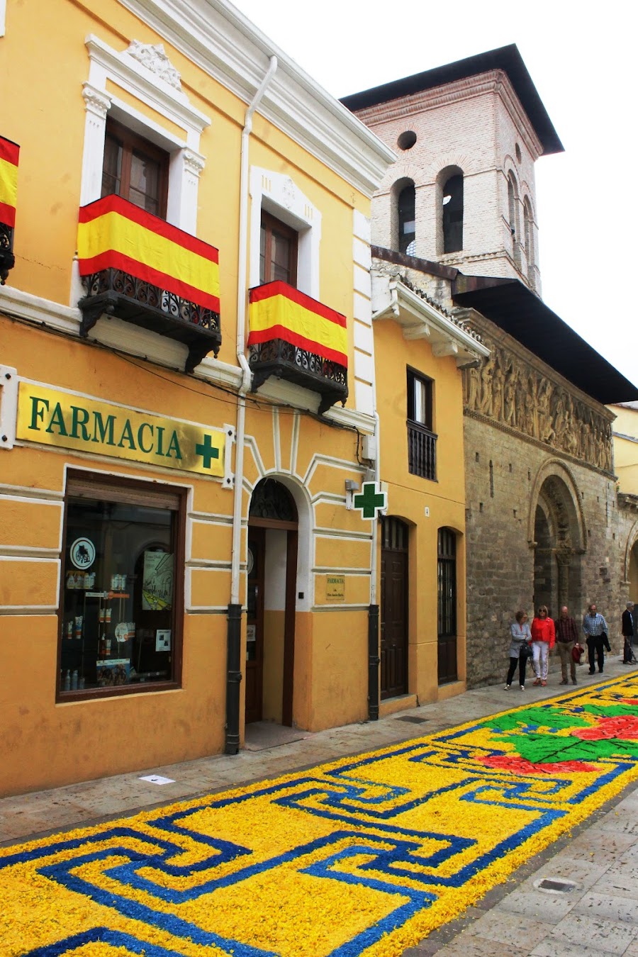 Foto farmacia María Oliva Sancho Martín