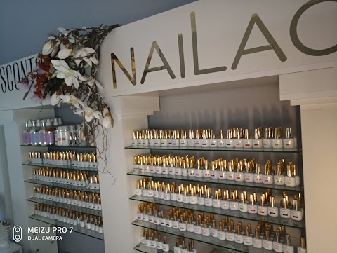 Nails Academy Centro ricostruzione unghie e forniture per unghie SPN Nails Professional & NaiLac