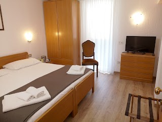 Hotel Villa Milano - Albergo con Ristorante in Val di Sole a Peio Fonti - Hotel ai piedi del Gruppo Ortles-Cevedale