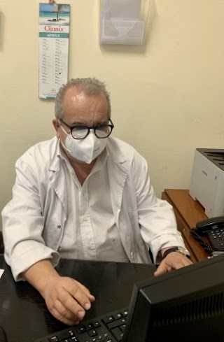 Dr. Enzo Esposito, Ginecologo