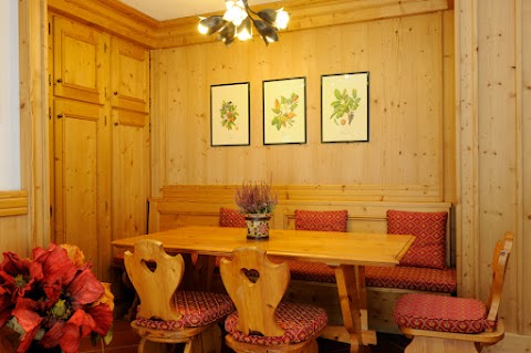 Residence Chalet dei Pini - Madonna di Campiglio