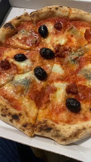 L'arte della Pizza di Andrea Cefalù - Pizzeria a Domicilio - Asporto - Caltanissetta