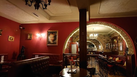 Lord Byron Pub.