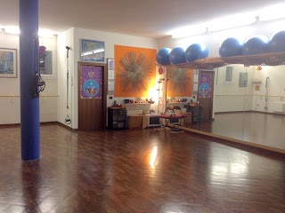 VISHUDDADEVA asd Scuola di Formazione ginnastica Yoga, meditazione, sport settimanali