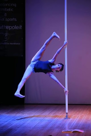 Lola Pole Dance Studio