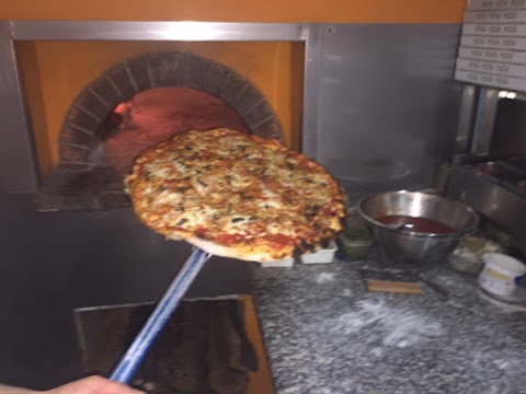 Pizzeria La Lucciola