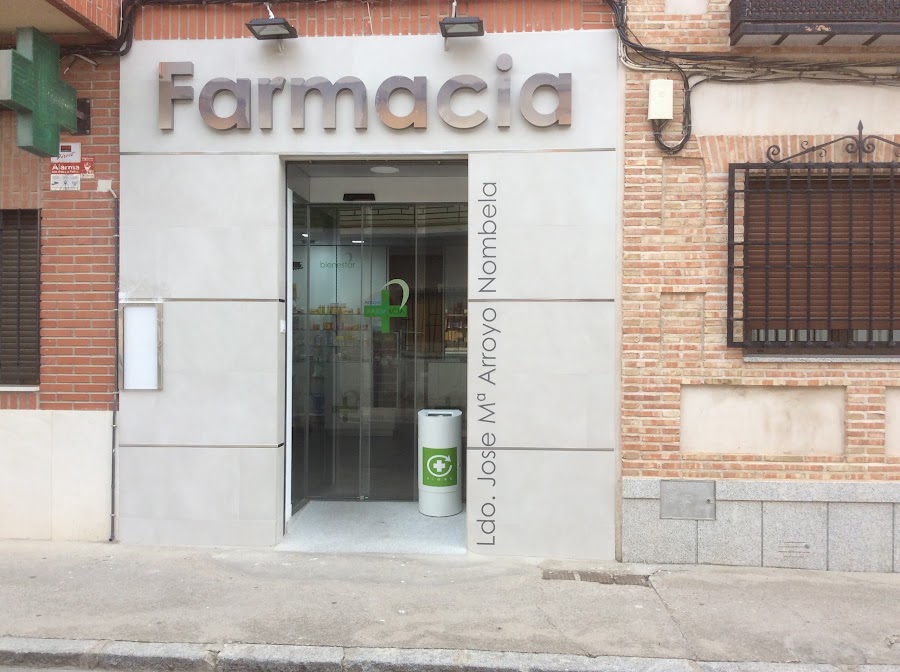 Foto farmacia Arroyo Nombela José María