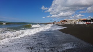 Stabilimento Balneare Bagni 33 & ristorante Mar Terreno