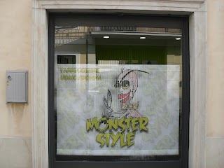 Monster Style di Cuzzolin Deborah