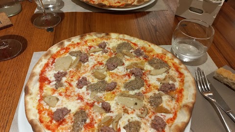 Osteria Pizzeria le 4 lire