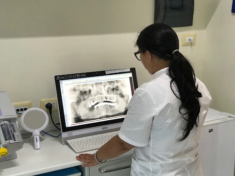 Dentista Arezzo - Iris Compagnia Odontoiatrica (Dr. Cesare Paoleschi)