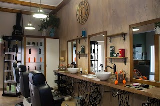 Gentlemen's hair studio